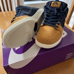 Nike SB Dunk Low Pro PRM