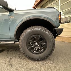 2023 Ford Bronco wheels/rims (total of 5)