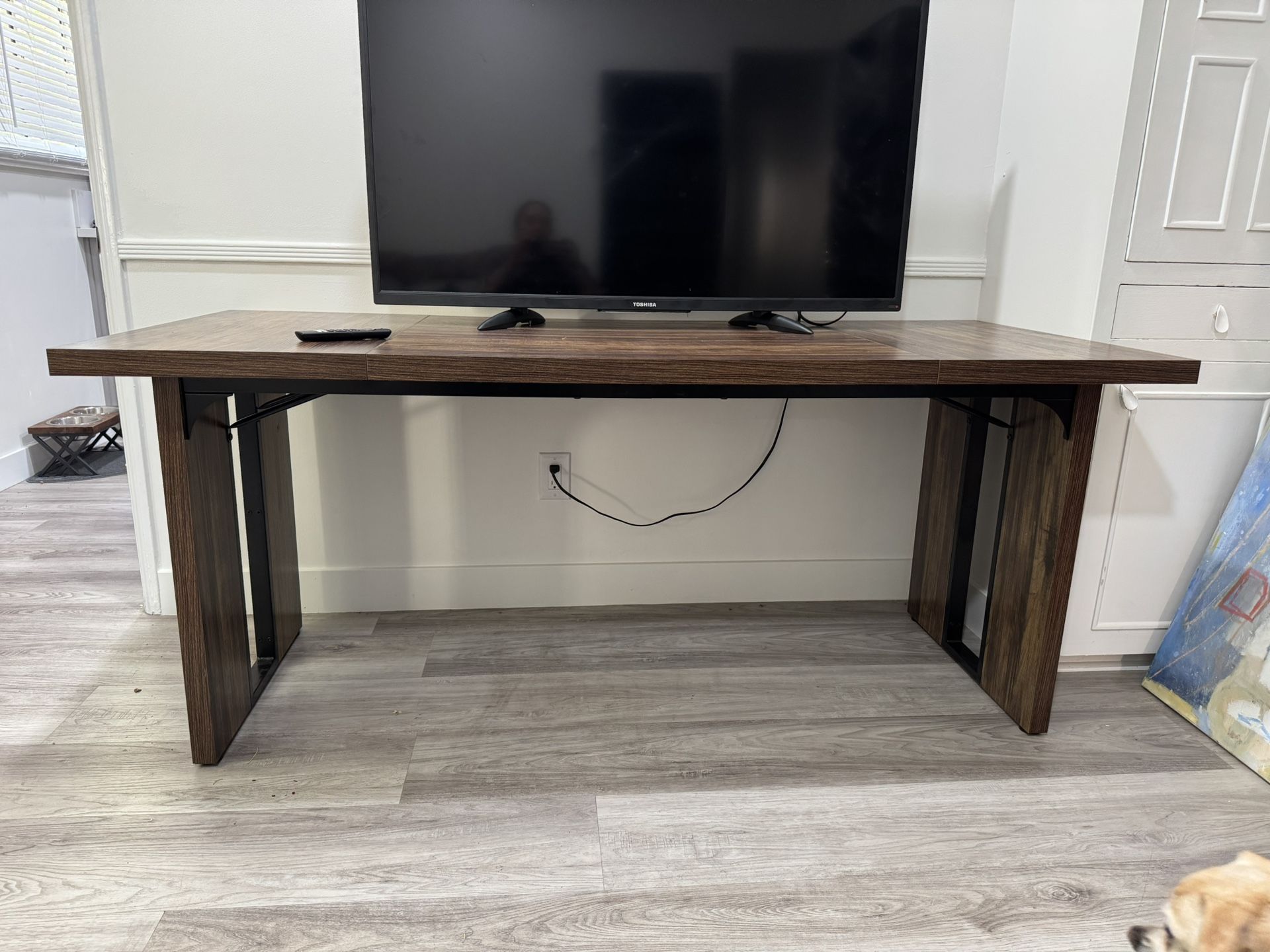 Practically New Dining Room Table!