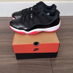Air Jordan 11 Retro Low 