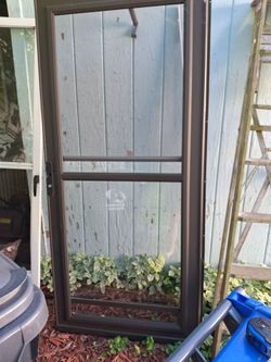Screen door