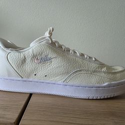 Nike Vintage Court Premium - Women's 10.5 - Brand New No Box 