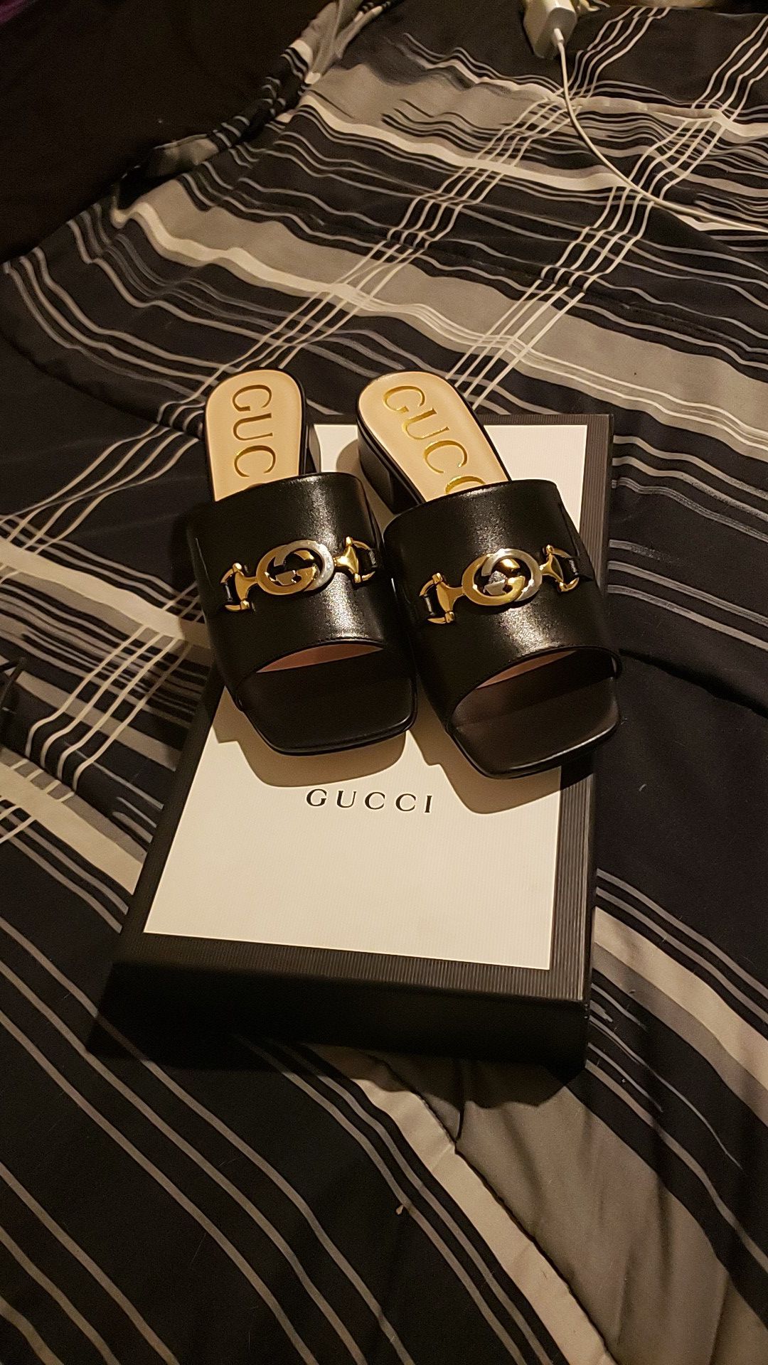 Womens Gucci sandels