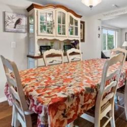 MOVING MUST GO TODAY..DININGROOM SET, COFFEE TABLE, END TABLES 