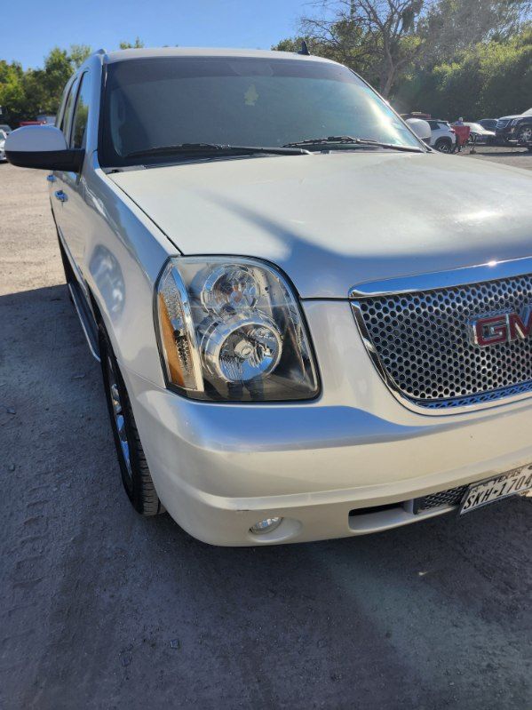 2013 GMC Yukon Denali