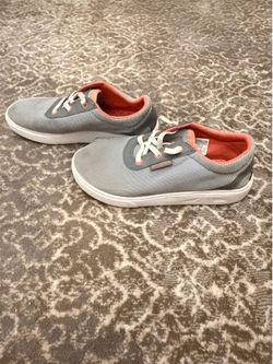 Girls shoes