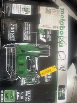 Gun Nails Open Box