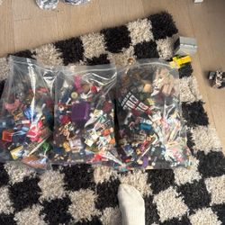 15 Pounds Of Roblox/Minecraft Action Figures