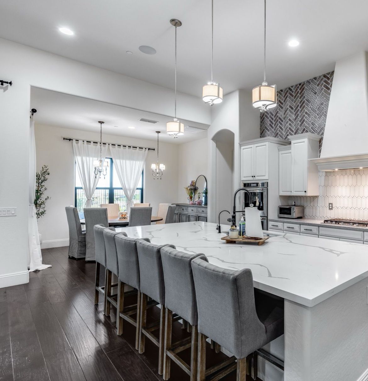 Kitchen Bar Stools (34 In Counter Height)