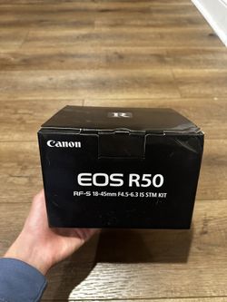 Canon EOS R50