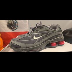 Nike Shox Size 10