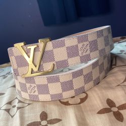 Louis Vuitton initiales 40mm belt 