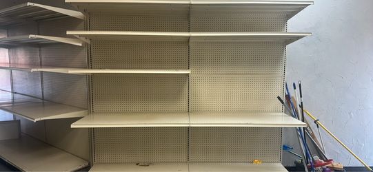 Shelves gondola