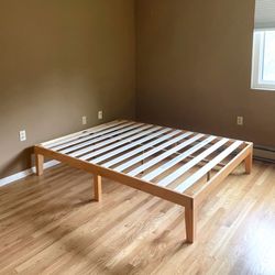 Clean Simple Queen Platform Bed Frame / Deliver
