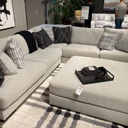 ArtsieAsh 3-Piece Sectional
Ashley Furniture$10 Down Payment And Financing Available