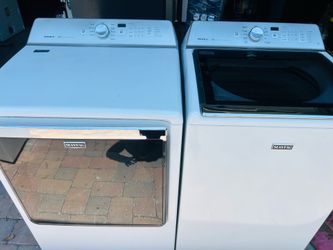 Maytag Bravos XL Washer & Electric Dryer Set – Cleaned & Tested