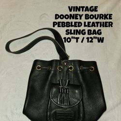 VINTAGE DOONEY&BOURKE LEATHER SLING BAG 