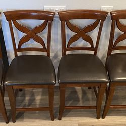 6 Wood bar stools