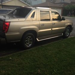 2003 Cadillac Escalade
