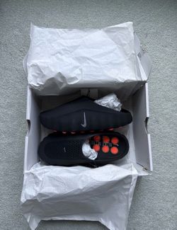 Nike mind 001 black with chrome Nike logo size 10