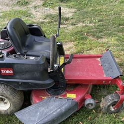 Toro zero turn mower