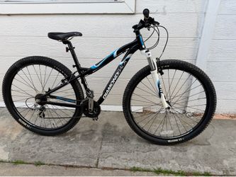 2013 Diamondback Lux Women's 29 Bike