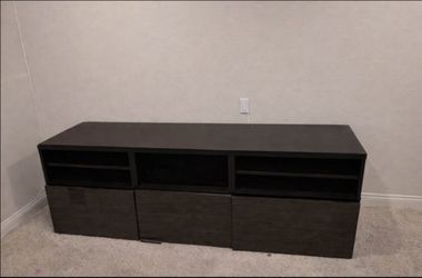 TCL Roku TV and Entertainment stand