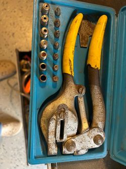 Whitney Punch no5 jr hand punch