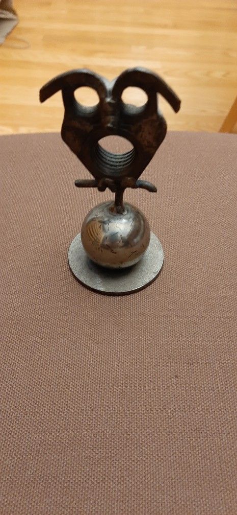 Scrap metal owl sculture