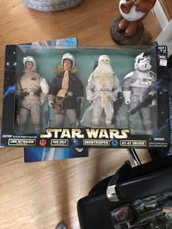 Star Wars. Luke, Han, snow trooper,at-at driver