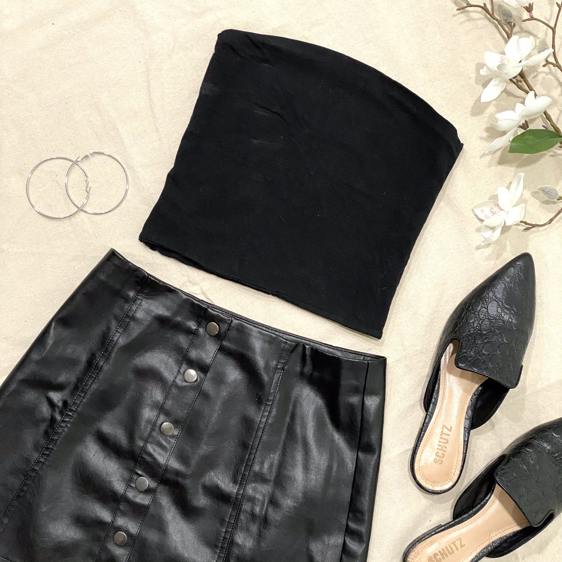 BLACK CROPPED BRANDY MELVILLE STRAPLESS TUBE TOP