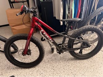 Trek Kids fat tire mtn bike