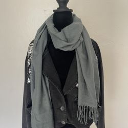 NWT Cashmere Scarf - Classic Slate Grey - Scotland Design