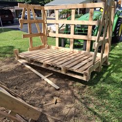 Free  Crate, Pallet 