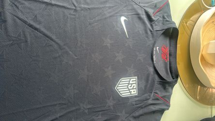 Nike USA jersey L