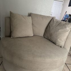 Oversized Accent Chair 