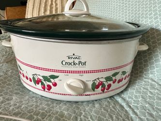 Vintage 90s Rival Crock-Pot Slow Cooker (6-Quart Oval / Cherry Print)