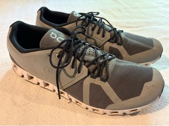 On Cloud Men’s Athletic Shoes size 12