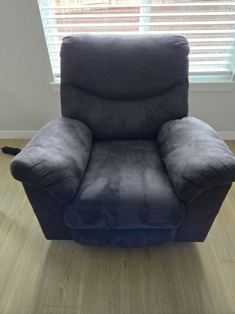 Ashley Furniture Electric Reclining Chair