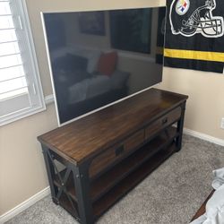 55 in Sony TV with TV stand 
