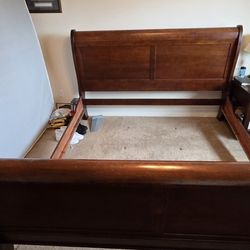 King Size Head And Foot Board With Box Spring