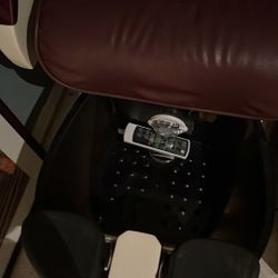 Message And Pedicure chair