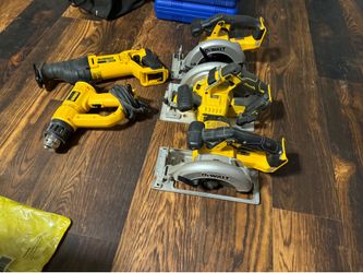 Dewalt Circular Saw - DCS 393