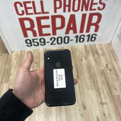 Iphone XR 128 GB Unlock 329$