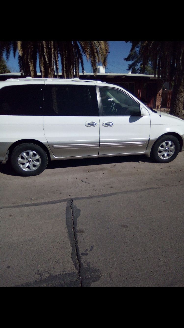 2006 Kia Sedona