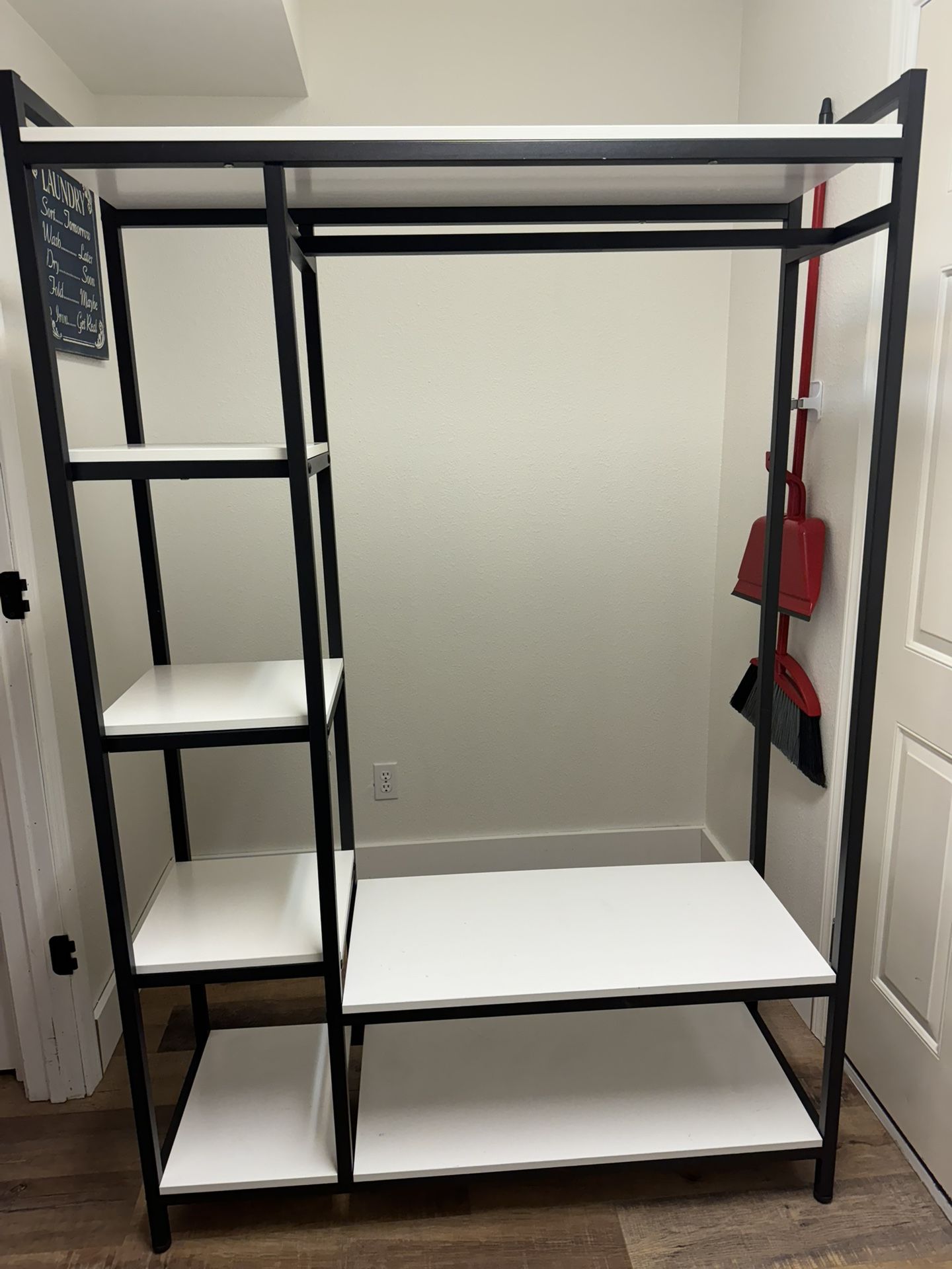 Closet Organizer/Storage Shelf