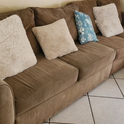 City Furniture Sectional Couch With Pull-Out Bed

