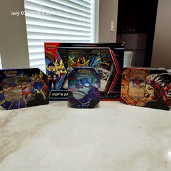 Pokemon cards Tins