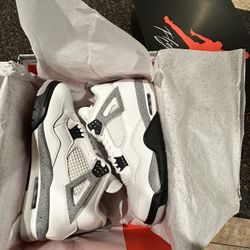 BRAND NEW JORDAN 4 White Cement size 12