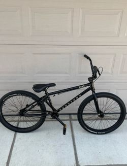 2021 Haro downtown24 inch BMX bike